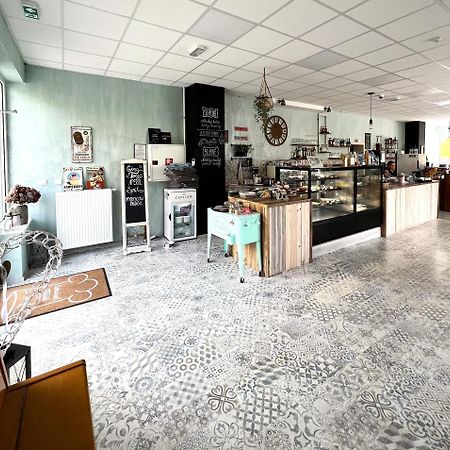 Cozy Stay Apartment Trenčín Esterno foto