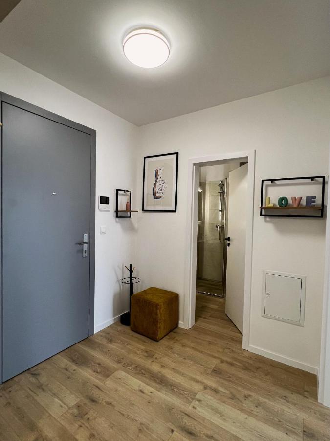 Cozy Stay Apartment Trenčín Esterno foto