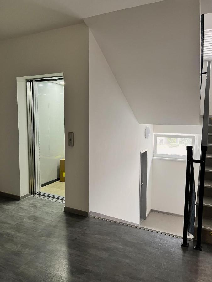 Cozy Stay Apartment Trenčín Esterno foto