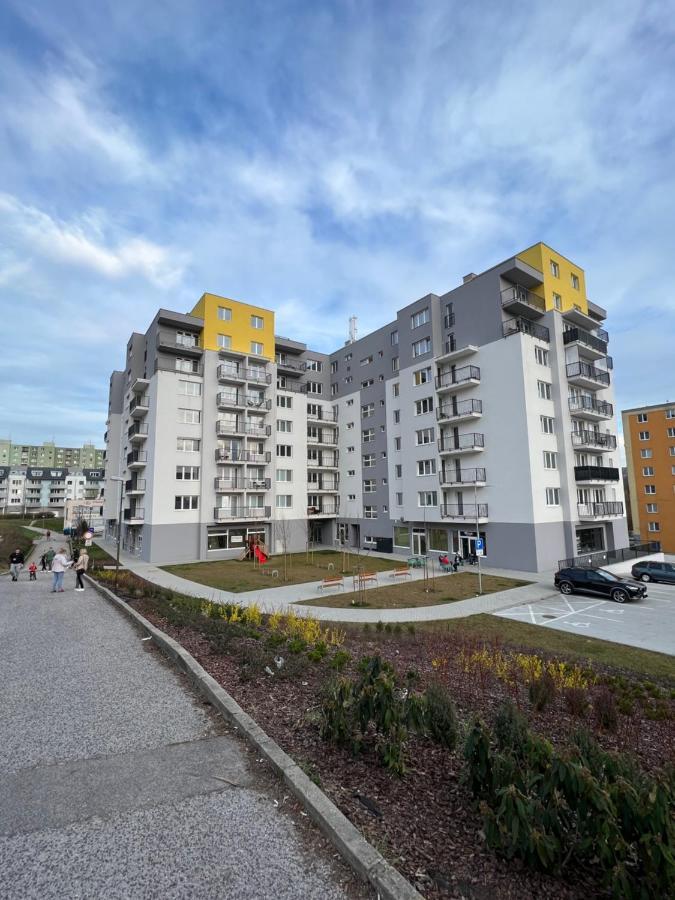 Cozy Stay Apartment Trenčín Esterno foto