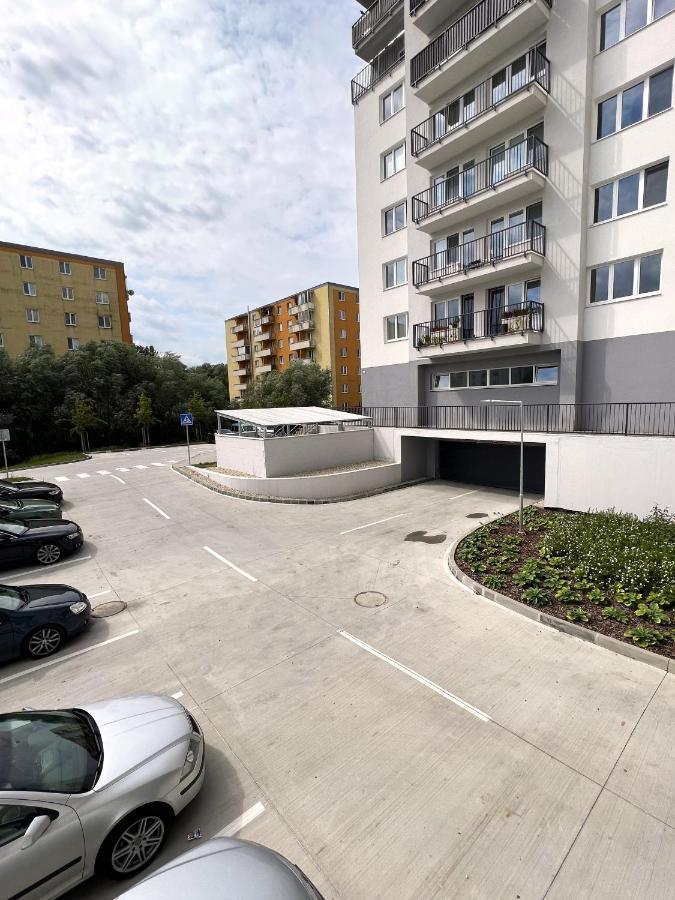 Cozy Stay Apartment Trenčín Esterno foto